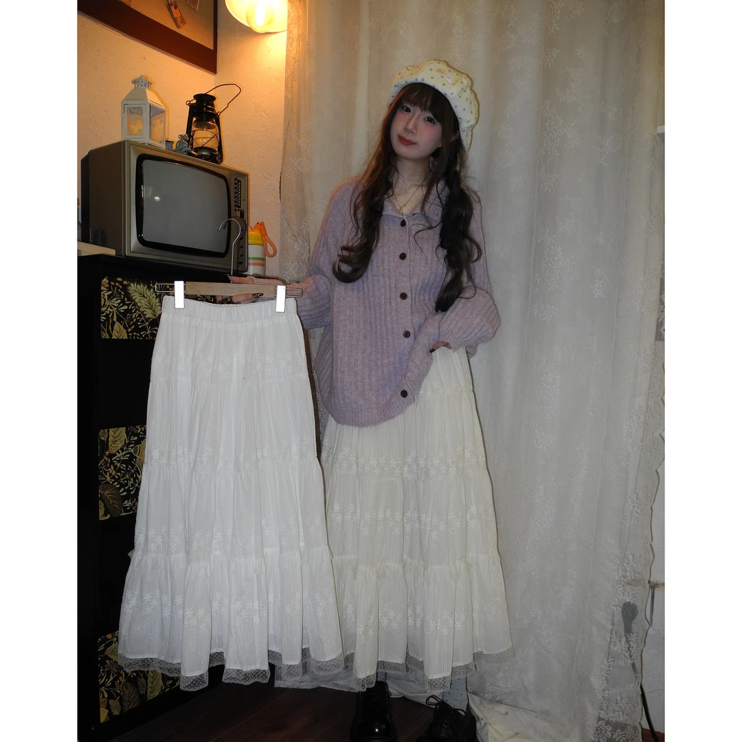 春季温柔苎麻软糯拼接蕾丝刺绣重工半身裙