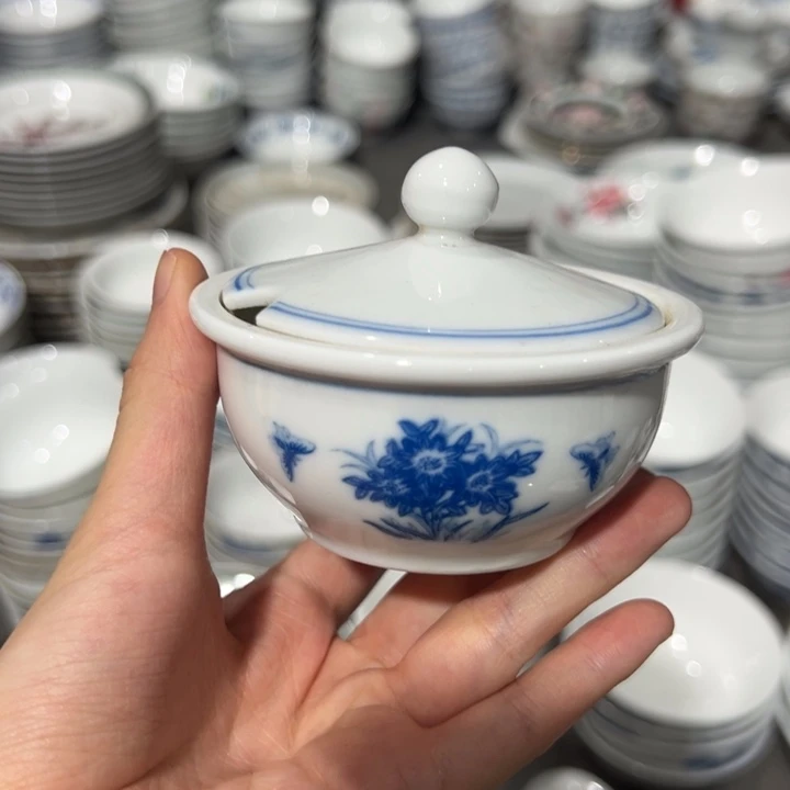 醴陵高温老厂瓷釉下100毫升调味罐微瑕