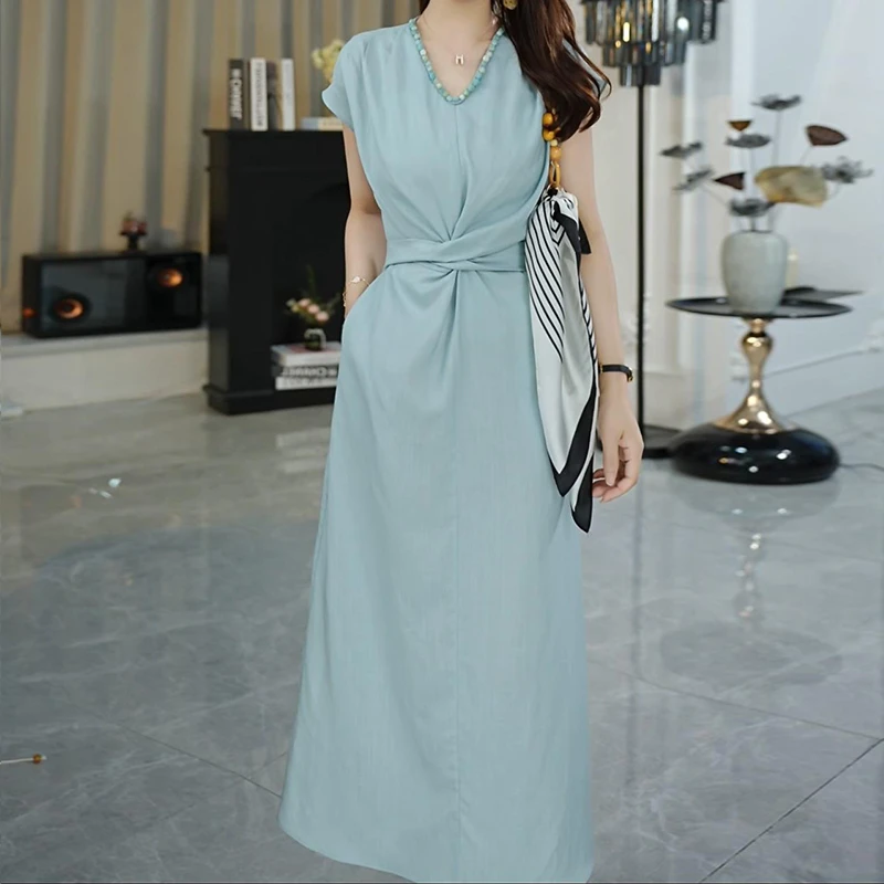 法式轻熟气质收腰绑带连衣裙女夏季新款显瘦不规则时尚V领中长裙