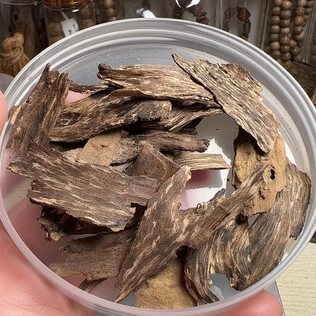 沉香沉香碎屑菩萨棋沉水树皮10克