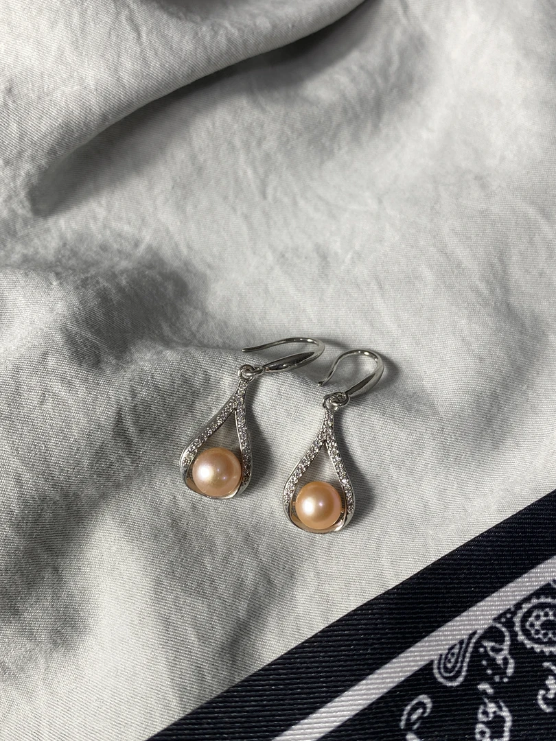 688天然珍珠耳钉