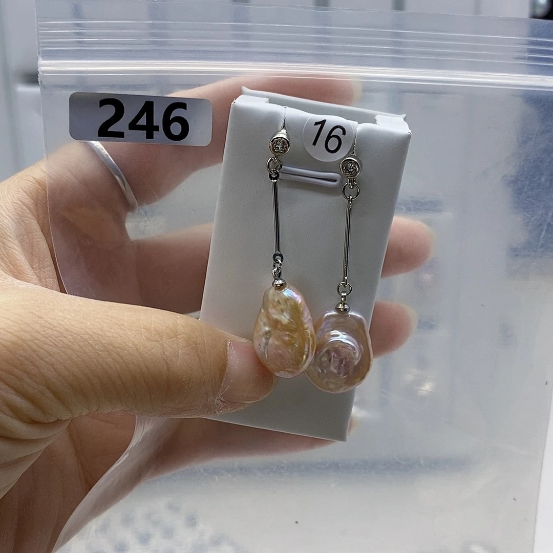 颈饰合金淡水珍珠