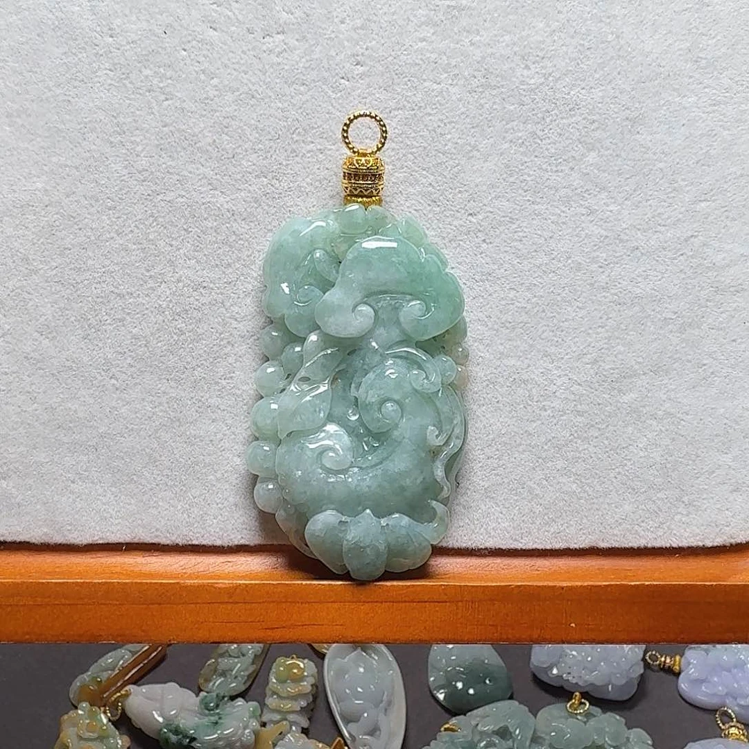 吊坠(赠链)未镶嵌翡翠