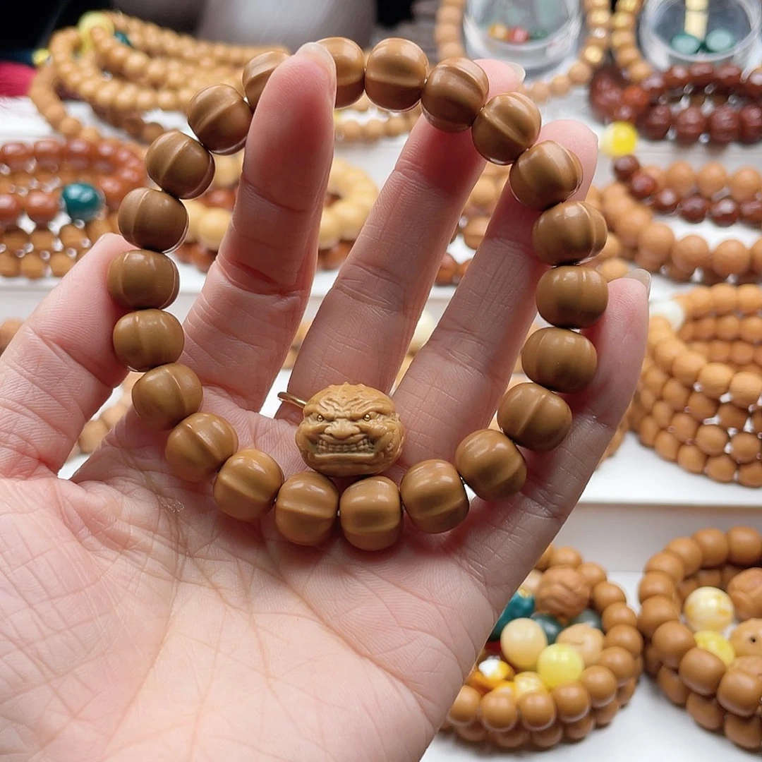 猴头核桃手串咕****手串