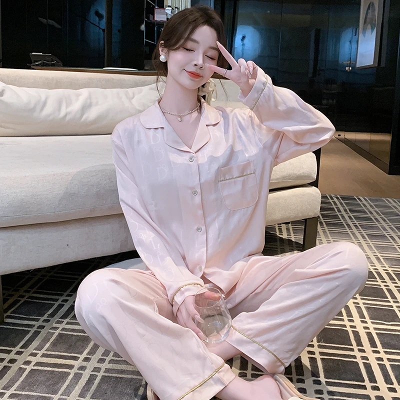 冰丝新潮流女款2025春秋清凉透气显瘦百搭舒适必备家居服套装长袖