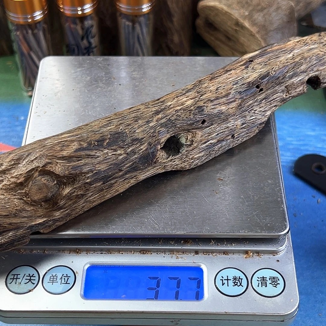 香料绿奇楠虫漏白棋37克