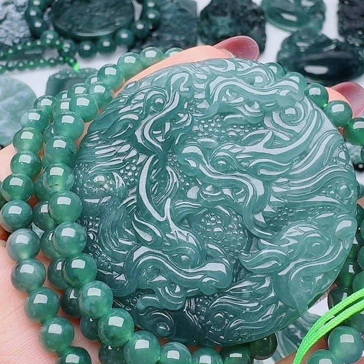 颈饰未镶嵌翡翠多样性发其一