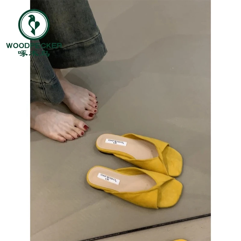 啄木鸟温柔仙女凉拖鞋2025年夏季法式甜美绒面优雅度假沙滩一字拖