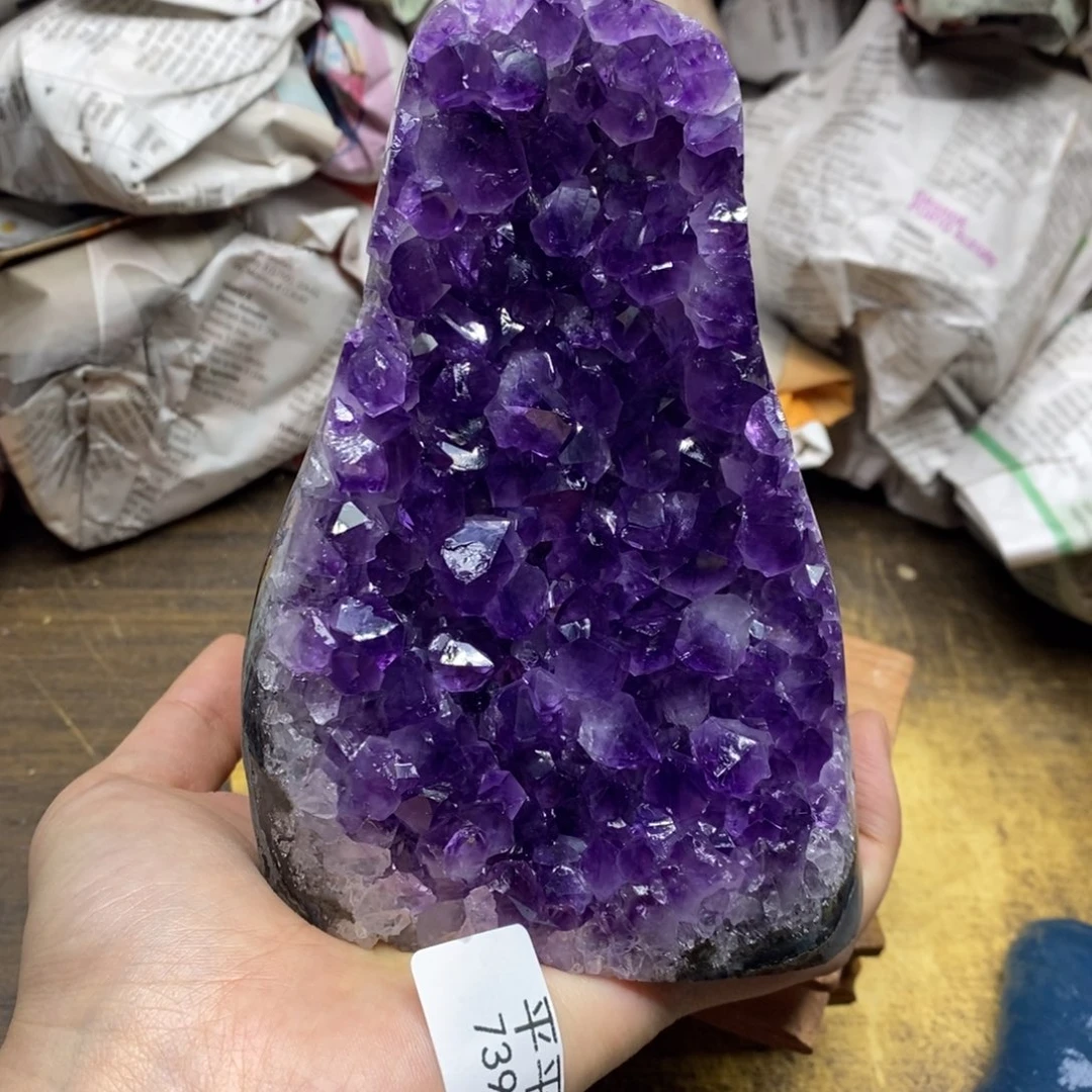 紫晶乌拉圭未镶嵌