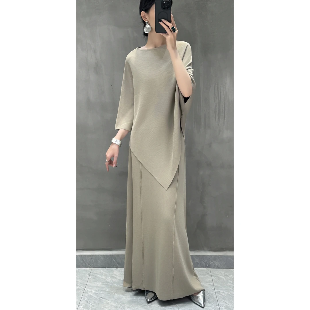 夏季新款简约轻奢风气质时尚宽松显瘦倒三角针织圆领纯色套装