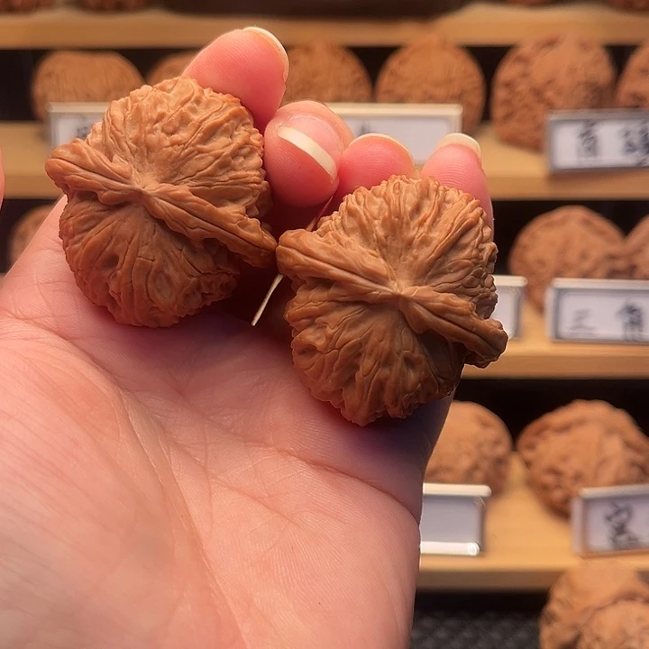 攒***驰文玩核桃把件41球白