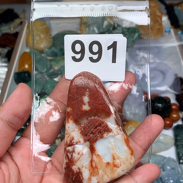 翡翠未镶嵌颈饰熊*熊翡翠