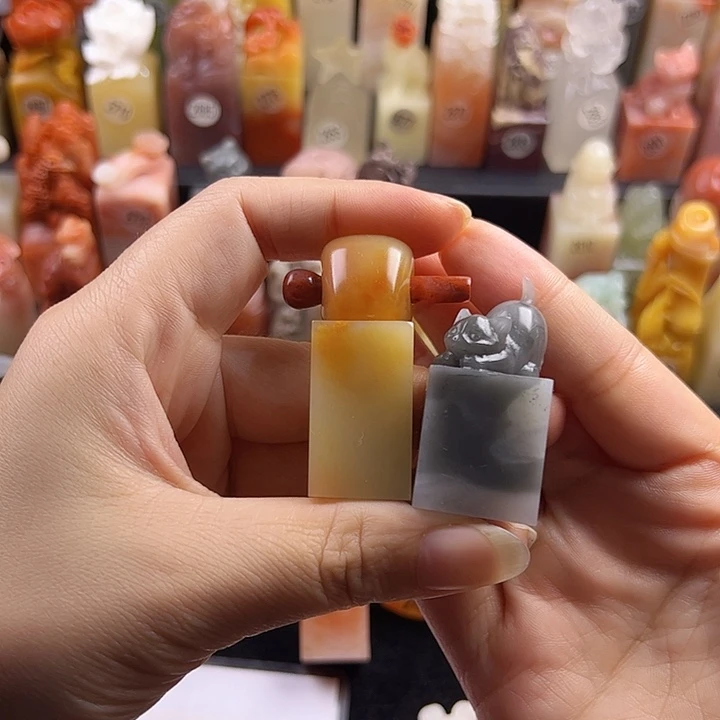昌化石印石何*手工定制，不刻