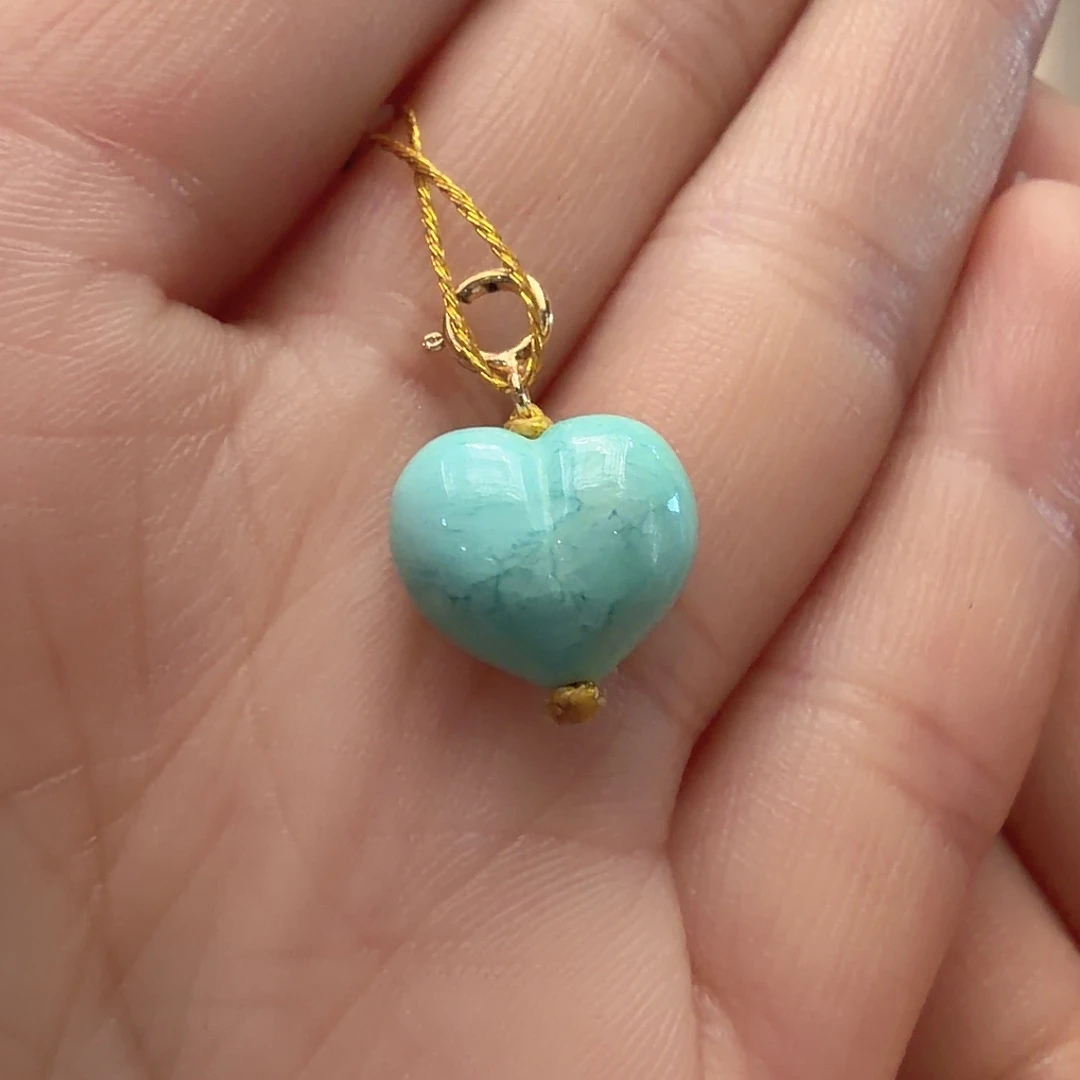 绿松石未镶嵌颈饰