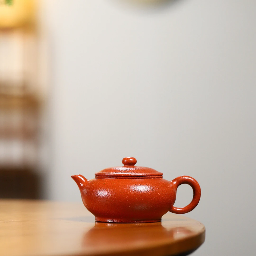 杨鹏老师【全手工袖炉壶，130cc。家藏九九红降坡】