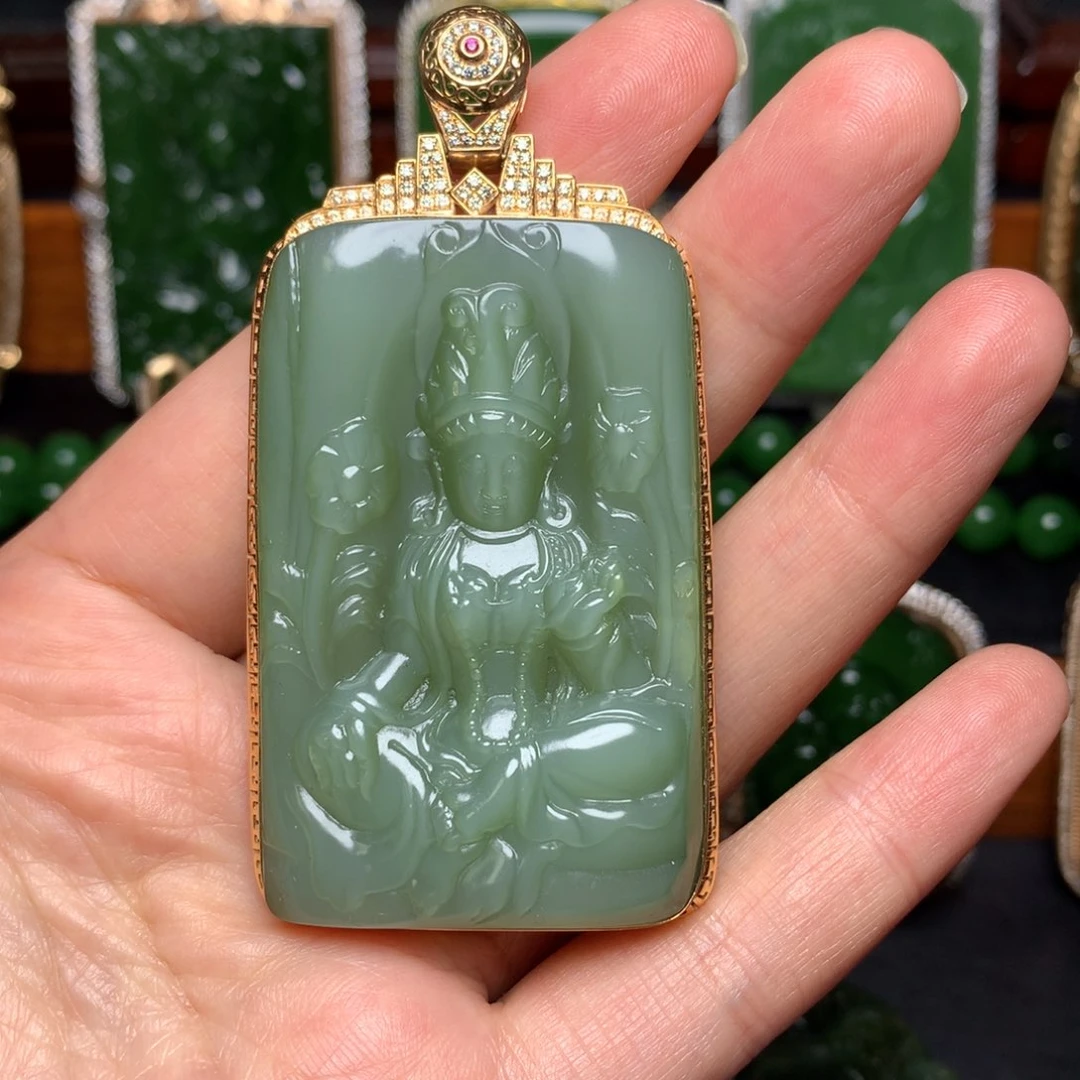 【闪购商品】吊坠(不含链)18K金镶嵌和田玉（碧玉）