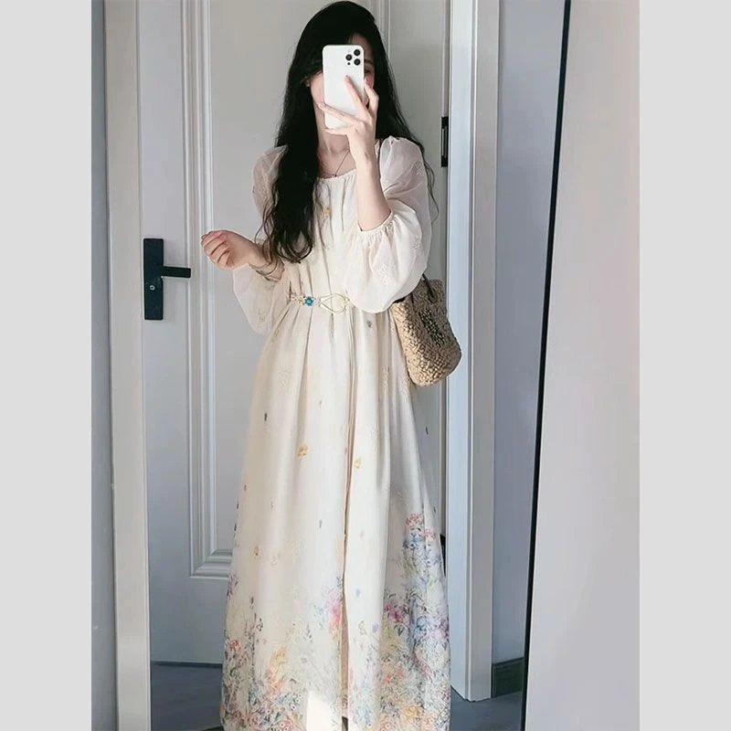 2025新款今年流行爆款独特绝美高级感白色印花泡泡袖衬衫连衣裙女