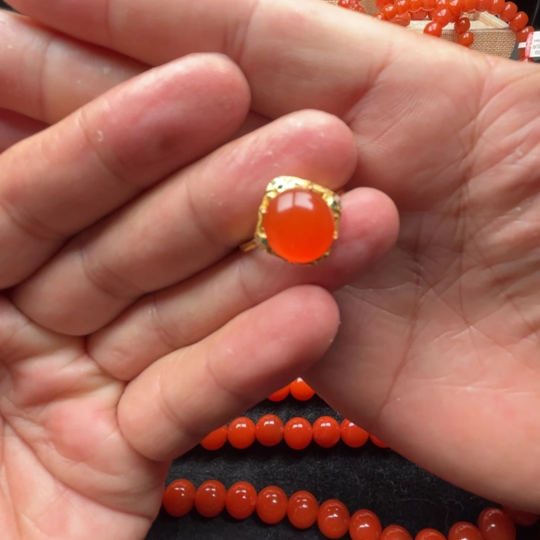 南红玛瑙未镶嵌颈饰