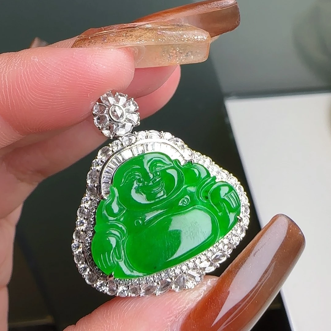 翡翠18K金镶嵌颈饰天然翡翠