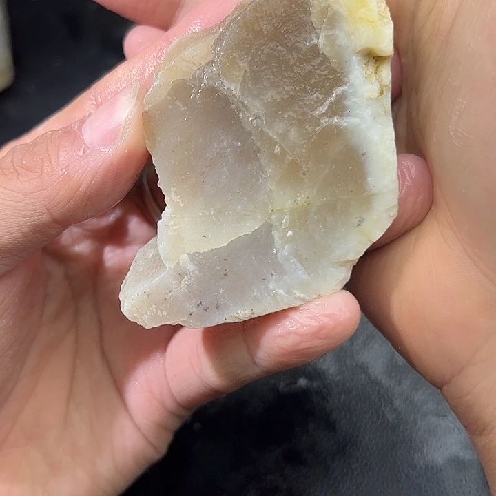 和田玉（糖玉）未镶嵌手镯