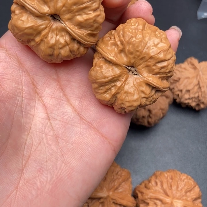 得***终文玩核桃把件39尺