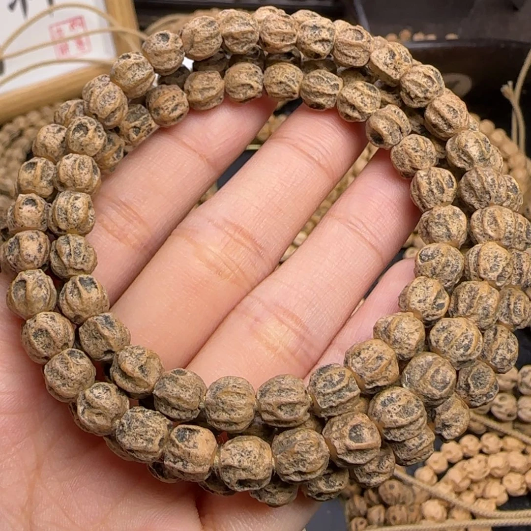 柏香籽/百香籽吊坠泰****r