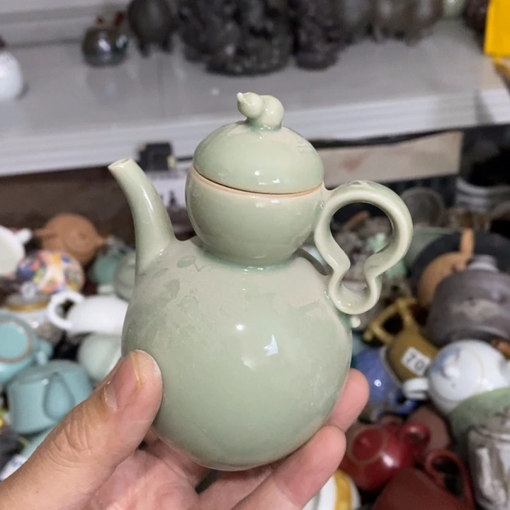 陶瓷艺术品及陶瓷壶