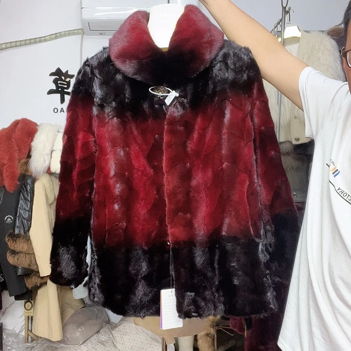 商场断码拼貂衣服