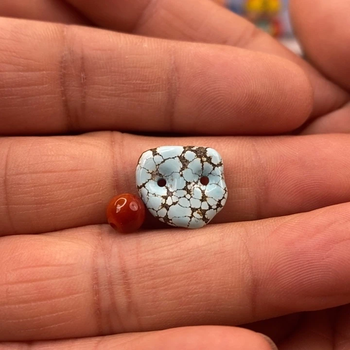 南红玛瑙未镶嵌珠宝奇石