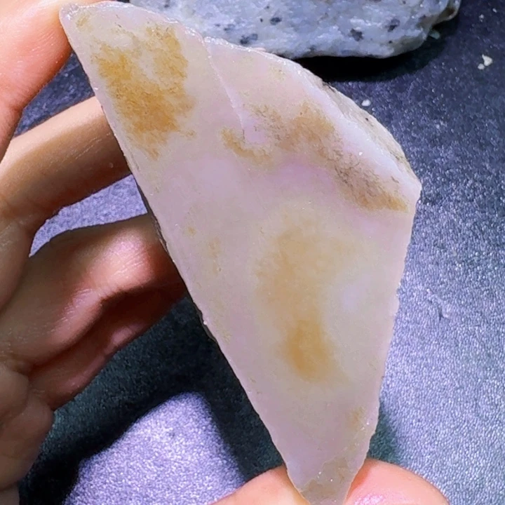 未镶嵌和田玉（糖玉）珠宝半成品