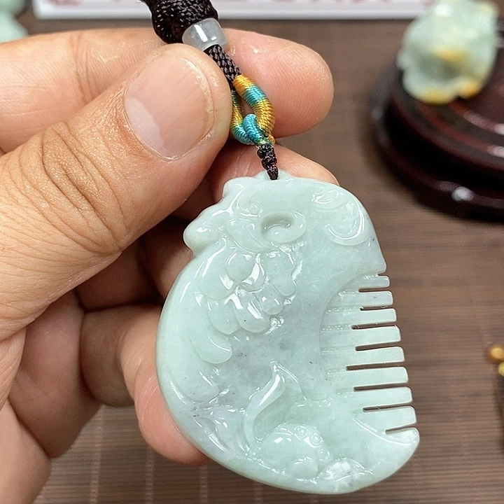 颈饰未镶嵌翡翠天然翡翠玉A货配证书