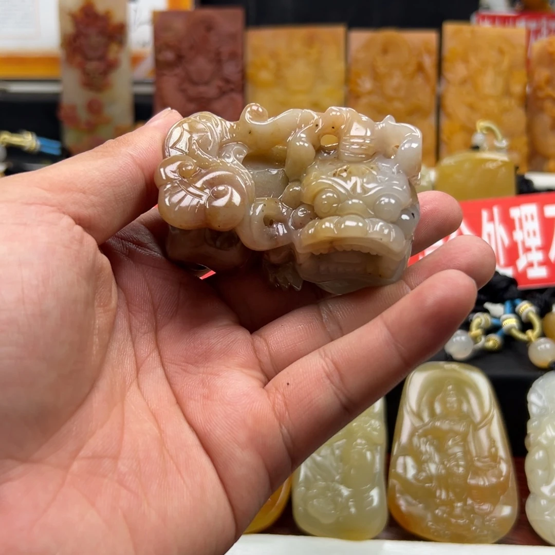 石英质玉（黄龙玉）未镶嵌多样性发货，发其一