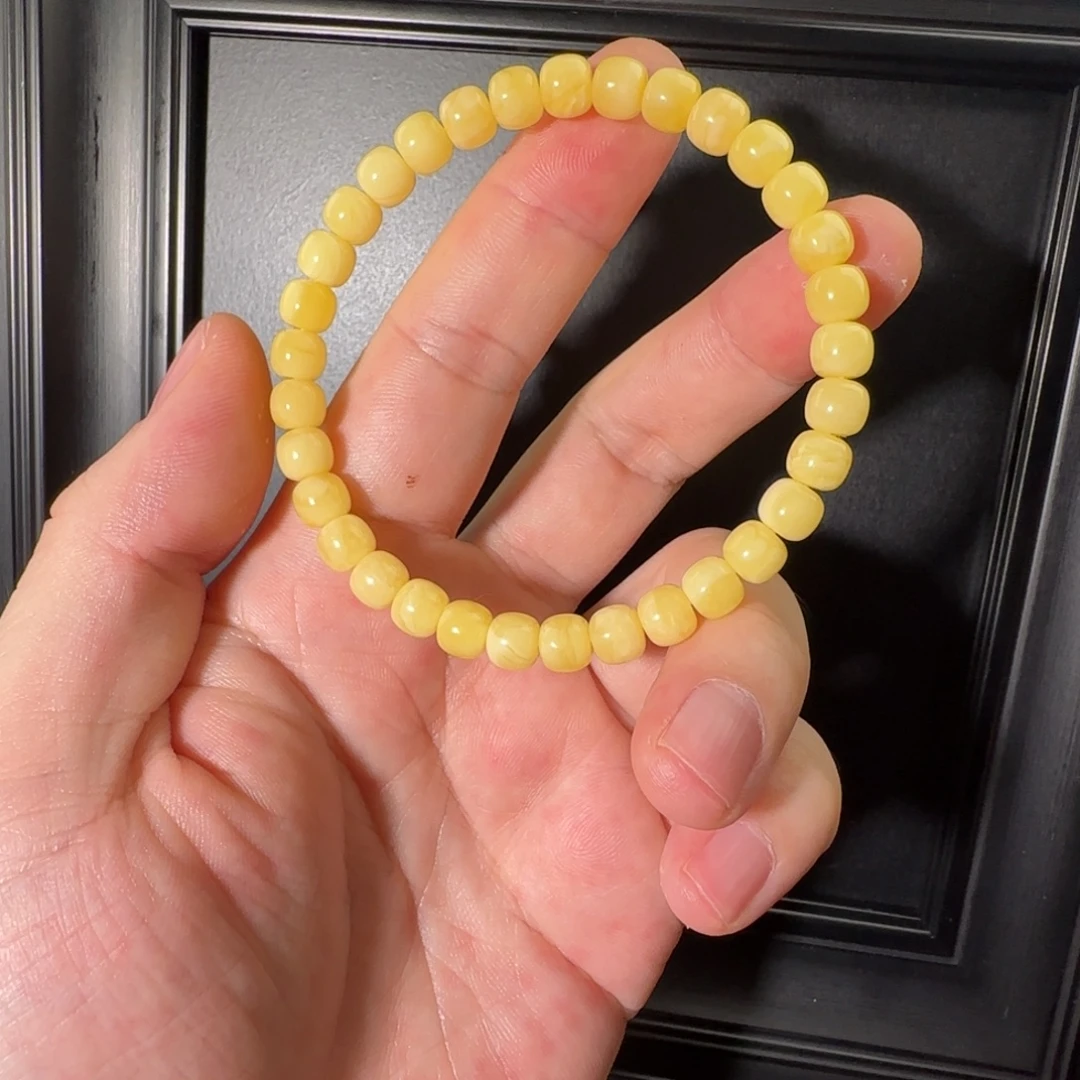 D***1琥珀未镶嵌手串08浓黄蜜蜡手串