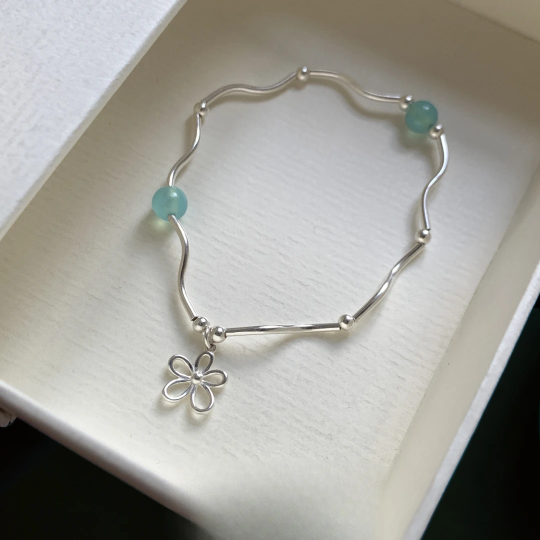 弯管水滴串珠花朵手链女轻奢小众精致2025新款叠戴饰品高级感时尚