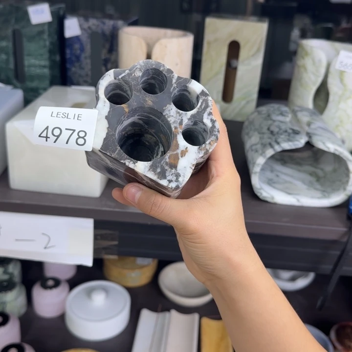 Yy4978。。。。。。。。。。漏