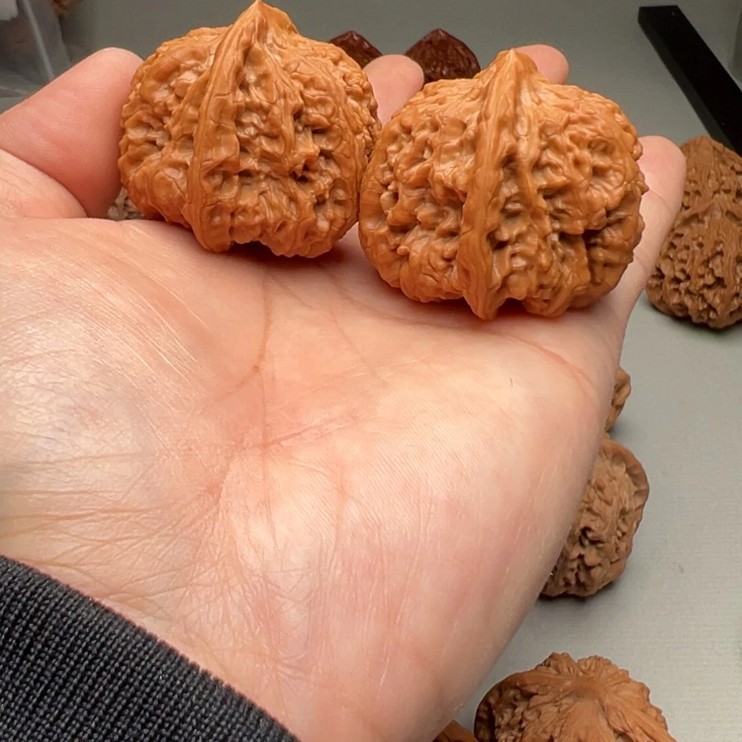 文玩核桃把件小*凹底