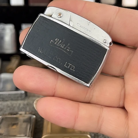 古董打火机日本磕头