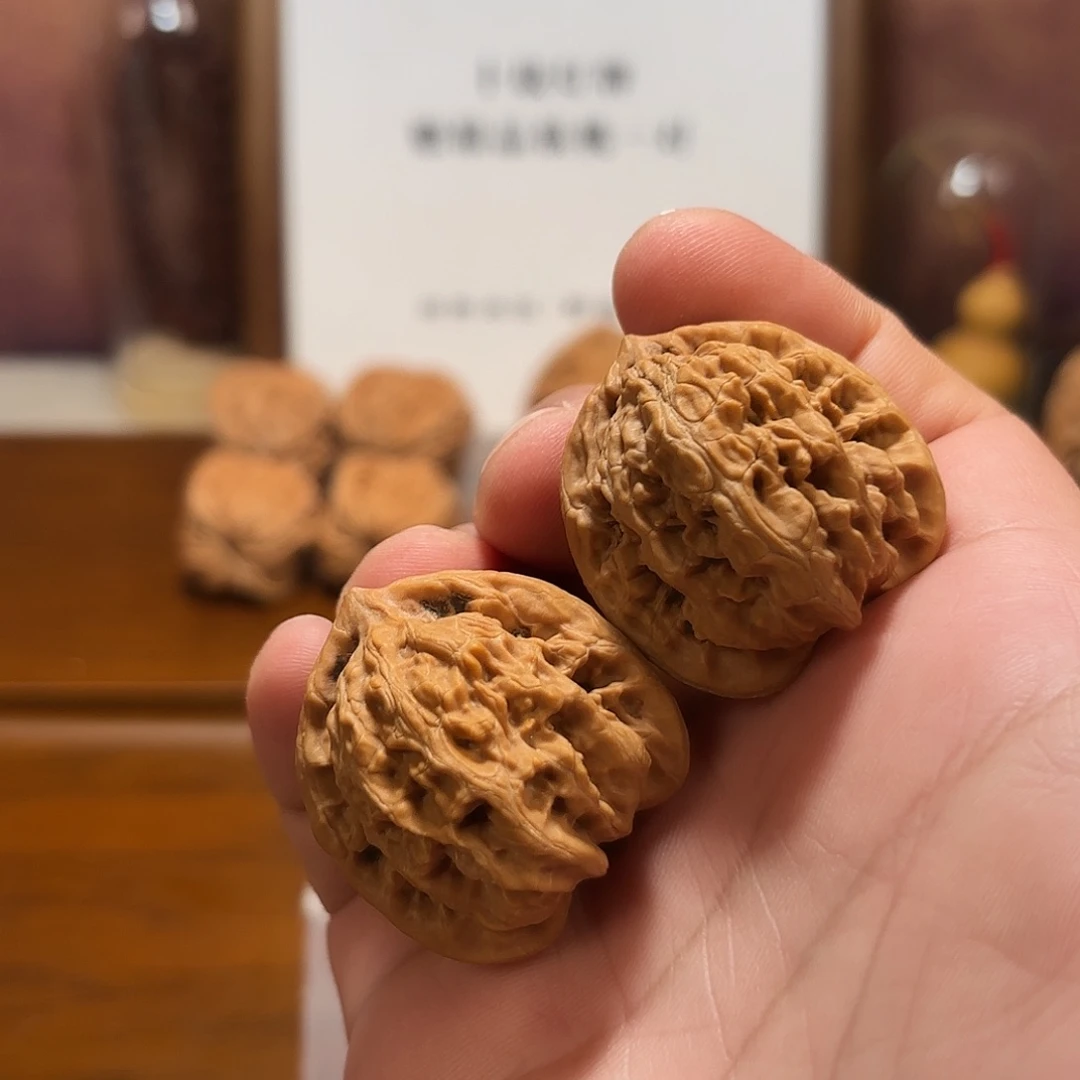 吊坠文玩核桃霞云岭