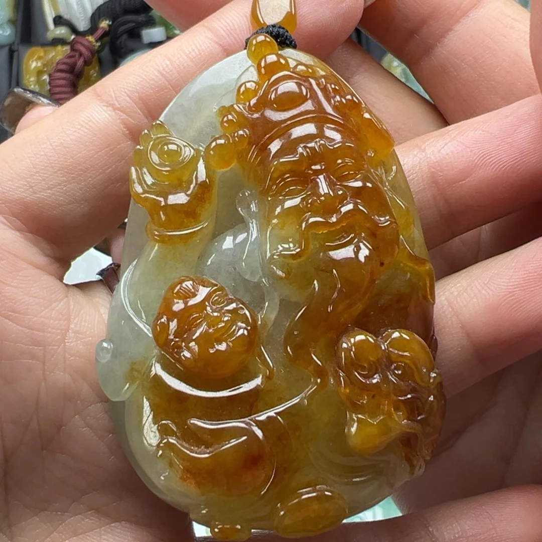 翡翠未镶嵌颈饰财神