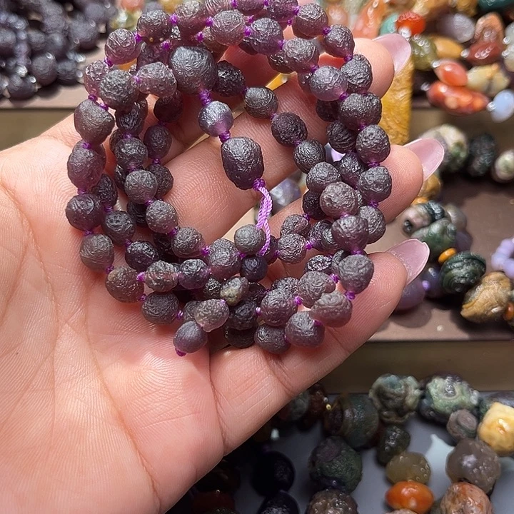 阿拉善彩玛瑙毛衣链