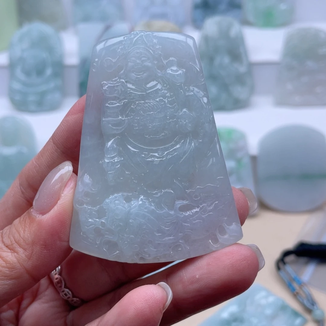 罗***俊颈饰未镶嵌翡翠财神爷