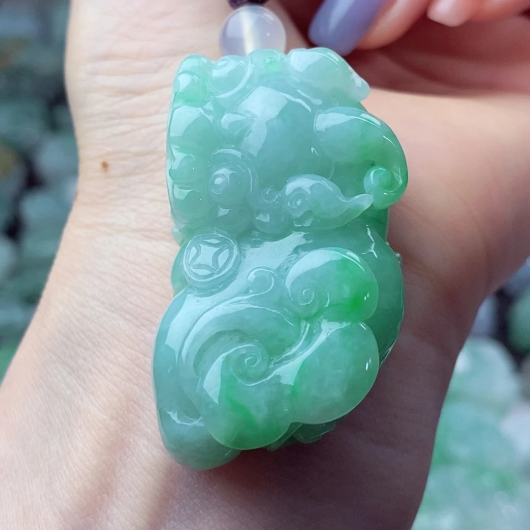 颈饰未镶嵌翡翠天然