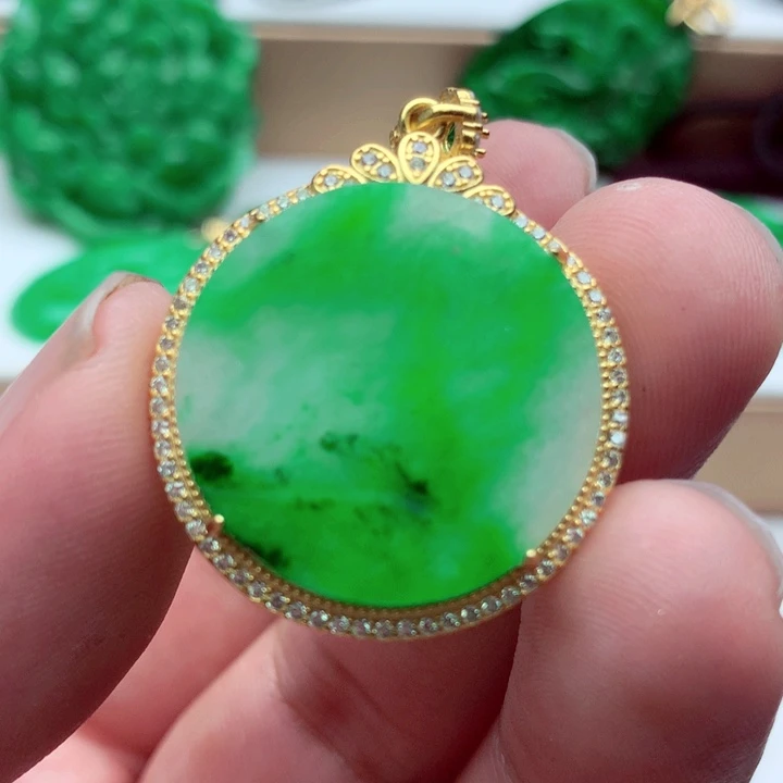 翡翠未镶嵌吊坠(不含链)