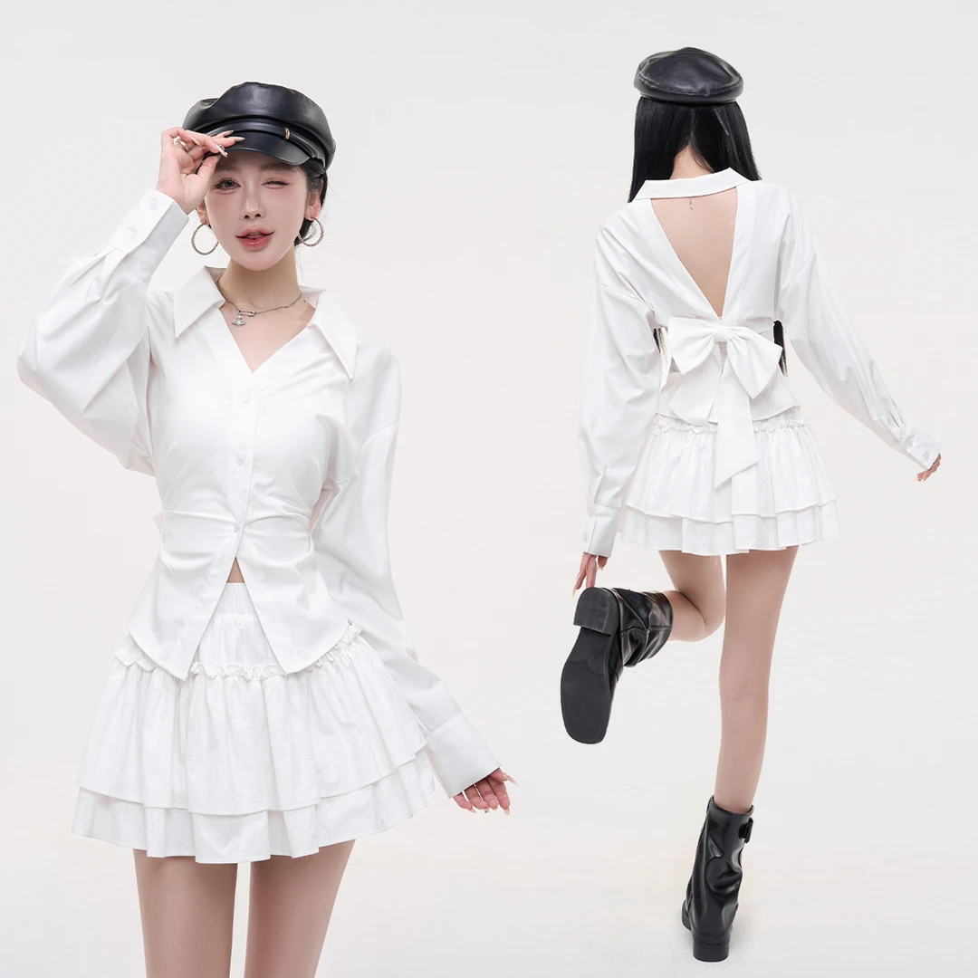 毛妮LADIESFIRST【纯欲美学】纯欲风纯色V领收腰衬衫女早秋L2199