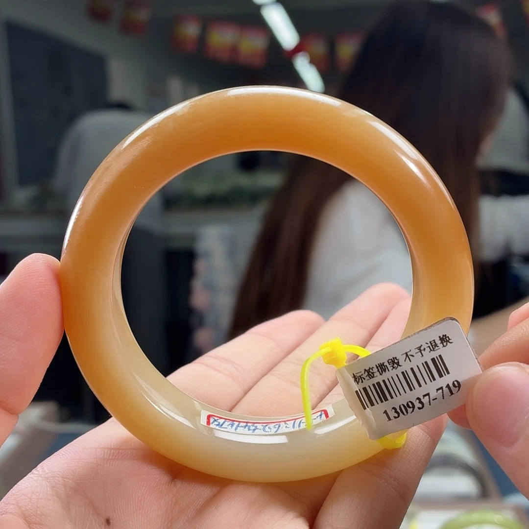 未镶嵌手镯和田玉56
