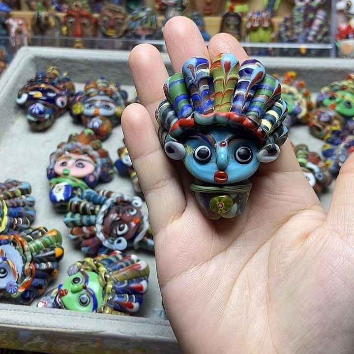 琉璃颈饰蓝色酋长