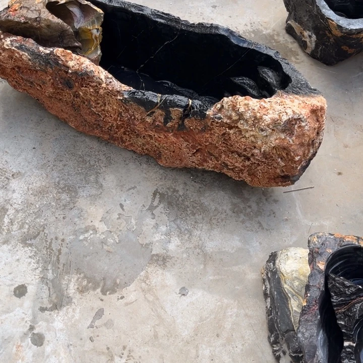 墨**尘石头花盆的设计