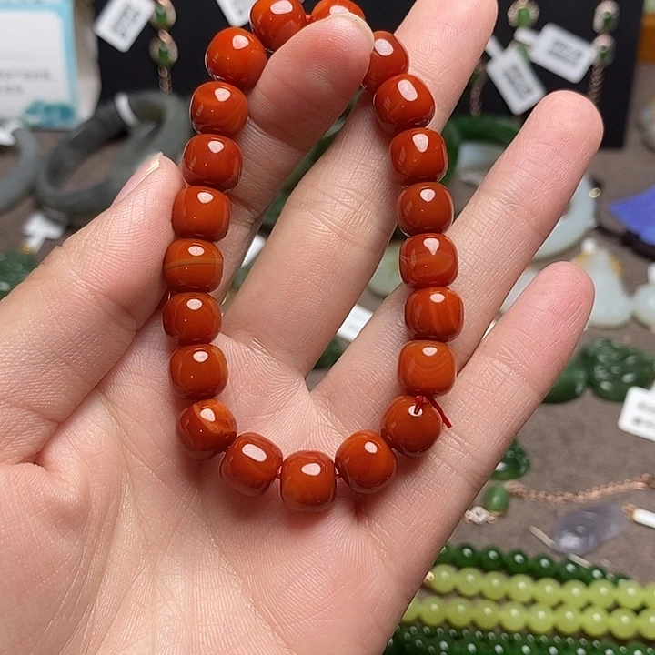 知***乐玛瑙/玉髓未镶嵌手链