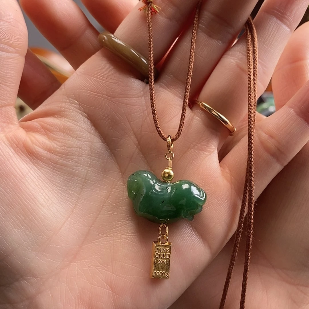 颈饰未镶嵌和田玉