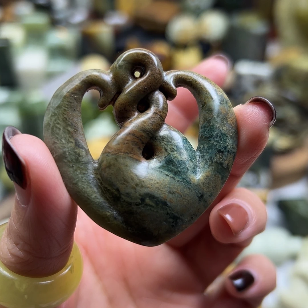 岫玉未镶嵌颈饰花玉兰顺心如意有个地方没光好